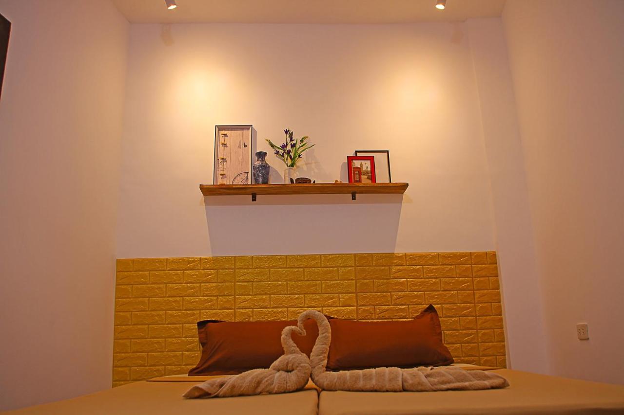 Prim Travellers Inn Coron Esterno foto